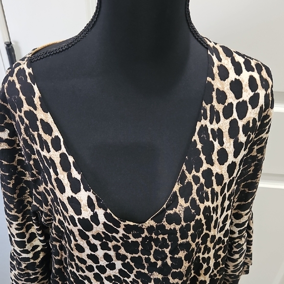 Plus size Chic Animal Print Mid sleeve V-Neck Dress size XL New with Tags - Picture 4 of 9